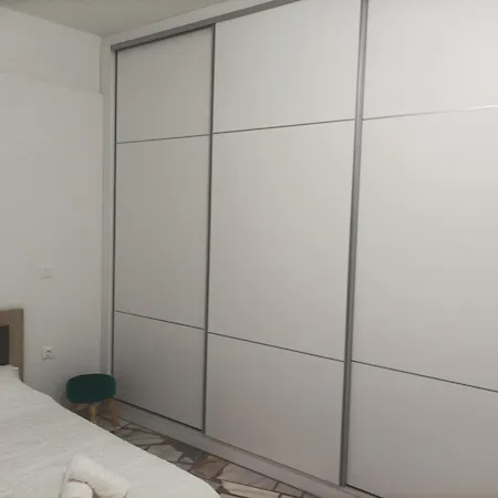 Eirene Apartment