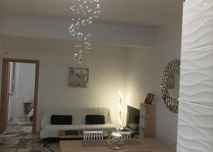 Eirene Apartment *