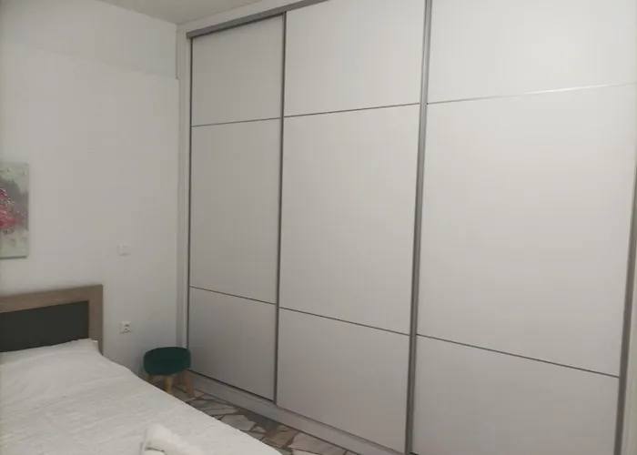 Eirene Apartment